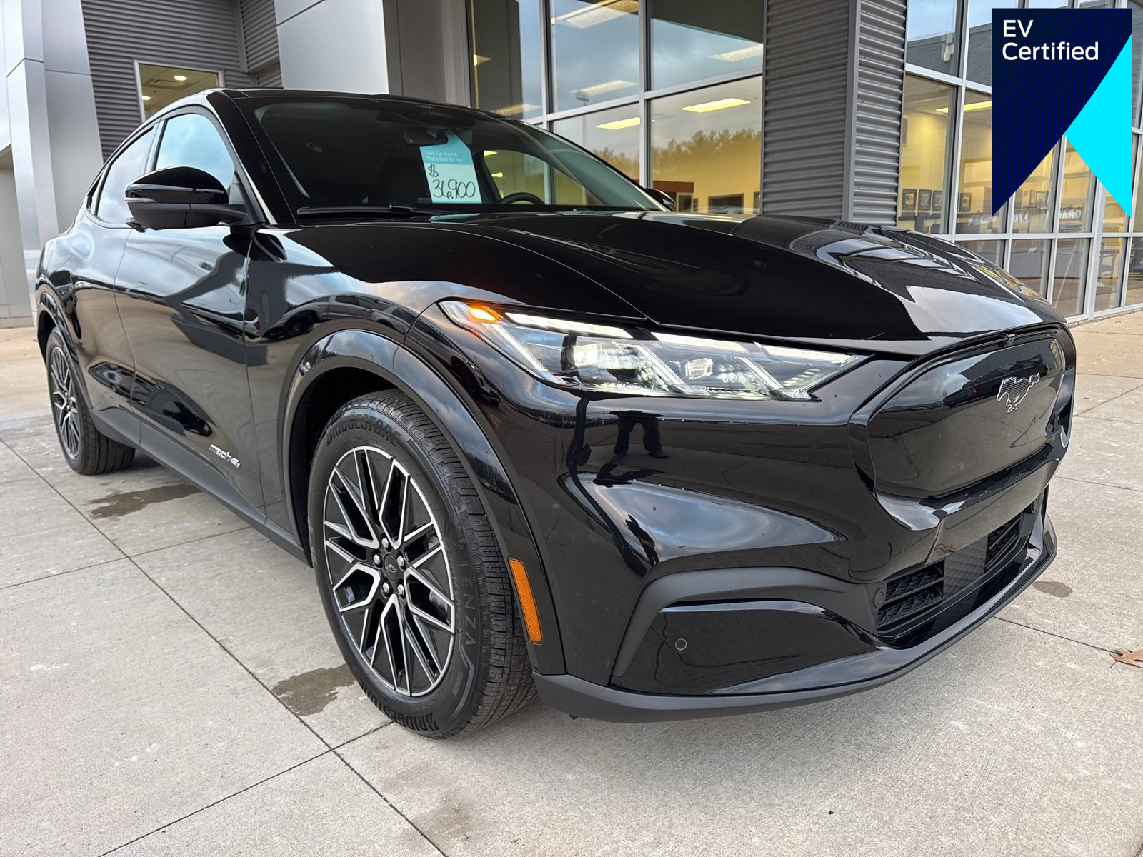 Certified 2025 Ford Mustang Mach-E Premium image 1