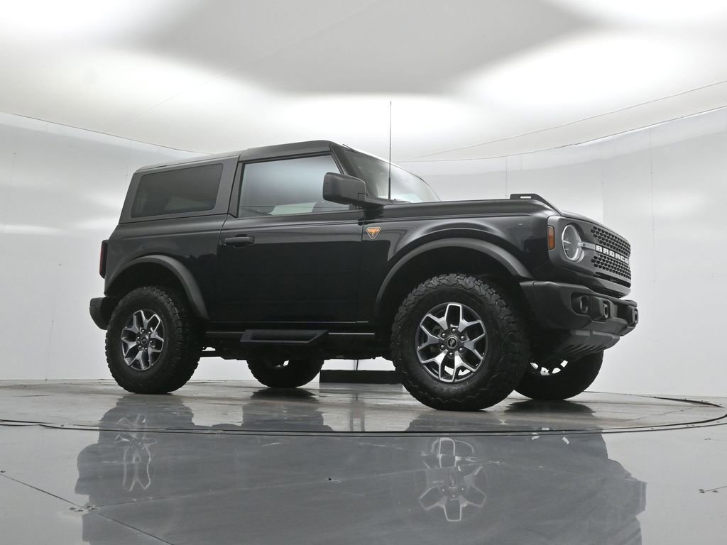 Certified 2023 Ford Bronco Badlands image 2