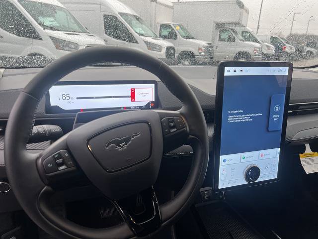 Certified 2025 Ford Mustang Mach-E Select w/ Comfort Package Lite image 9