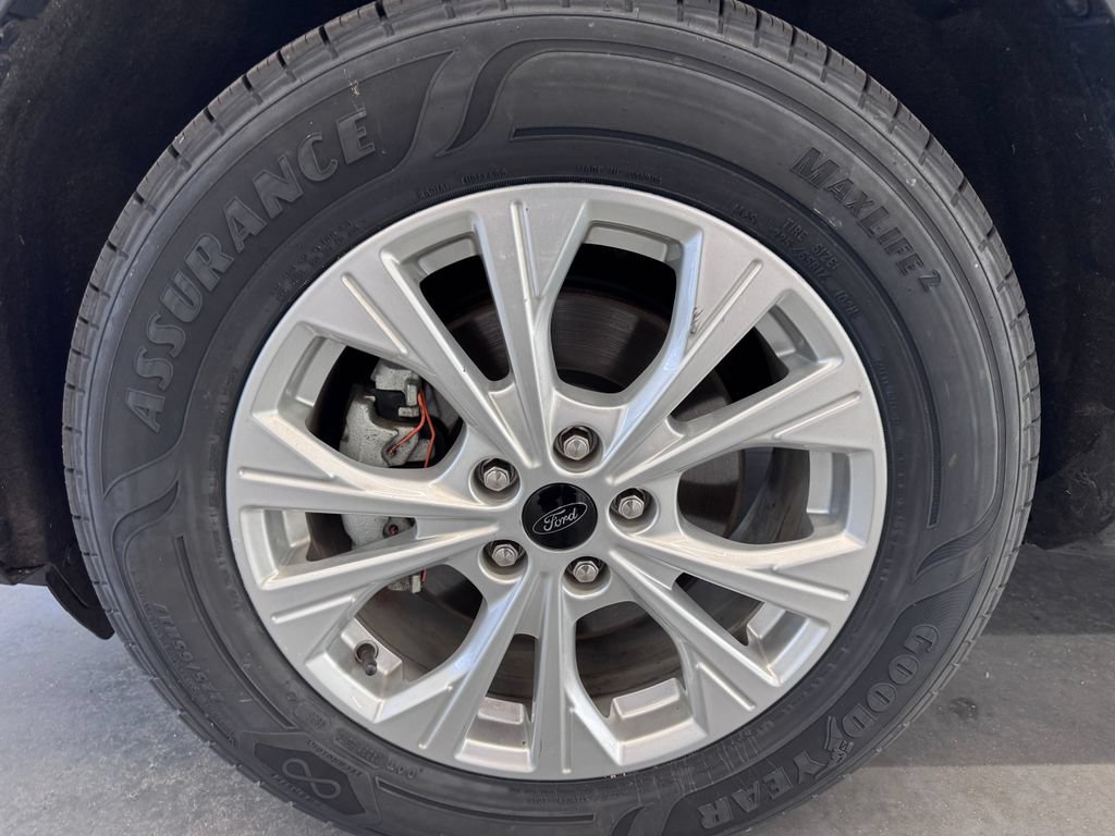 Certified 2024 Ford Escape Active AWD/4WD image 9