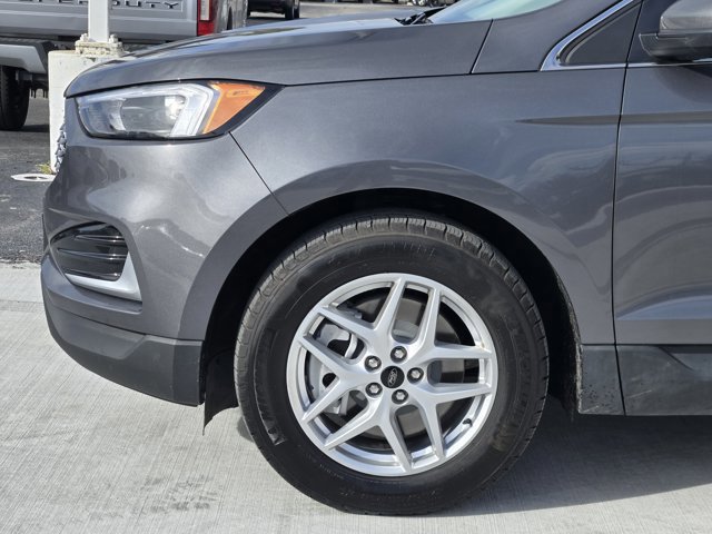 Certified 2024 Ford Edge SEL image 8