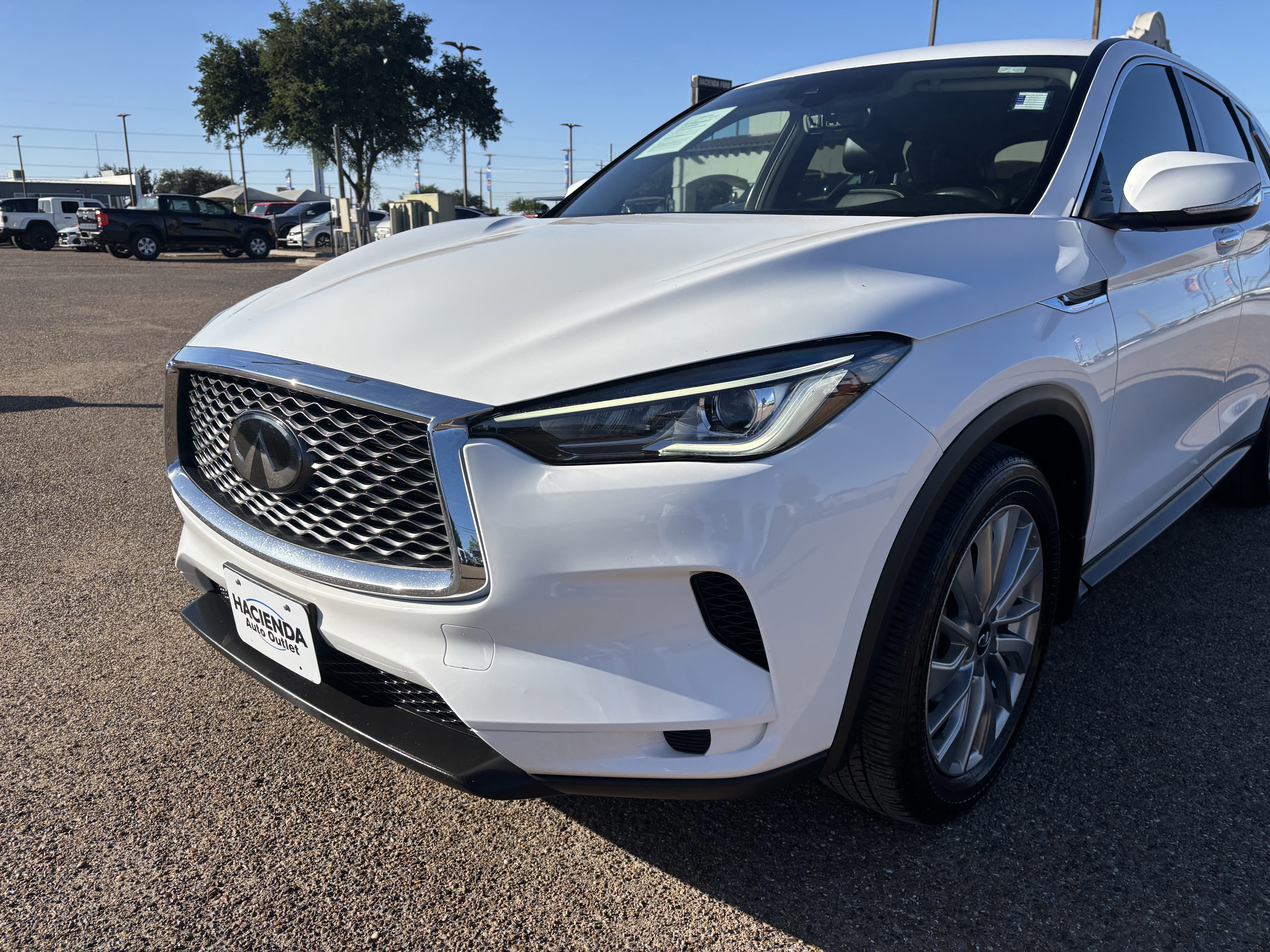 Used 2024 INFINITI QX50 Pure image 2