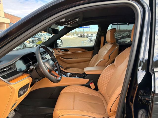 Used 2022 Jeep Grand Cherokee Summit image 9