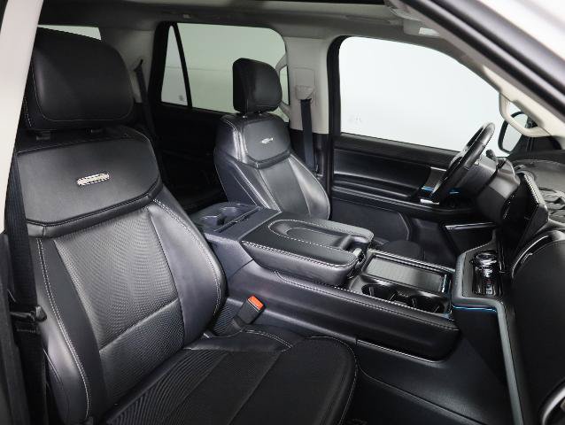 Certified 2025 Ford Expedition Platinum w/ Driver's Package AWD/4WD image 8