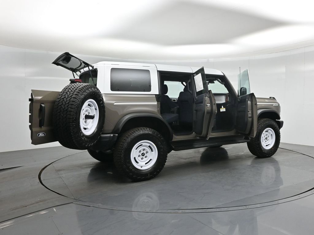 Certified 2026 Ford Bronco Heritage Edition AWD/4WD image 6