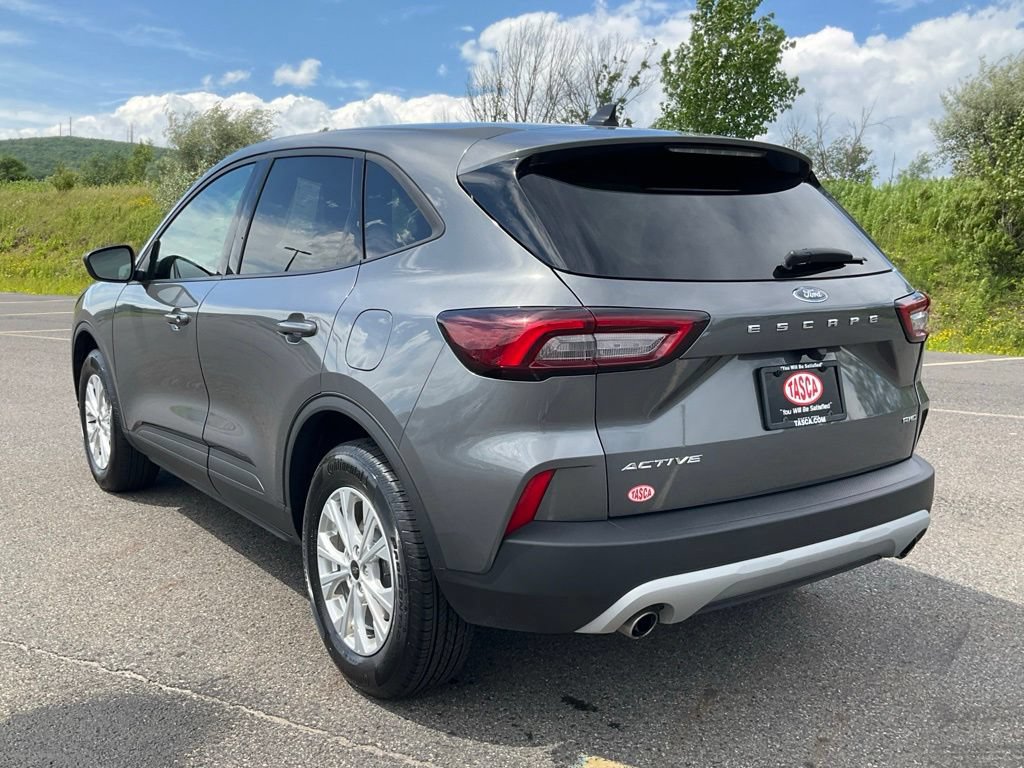 Certified 2025 Ford Escape Active AWD/4WD image 29
