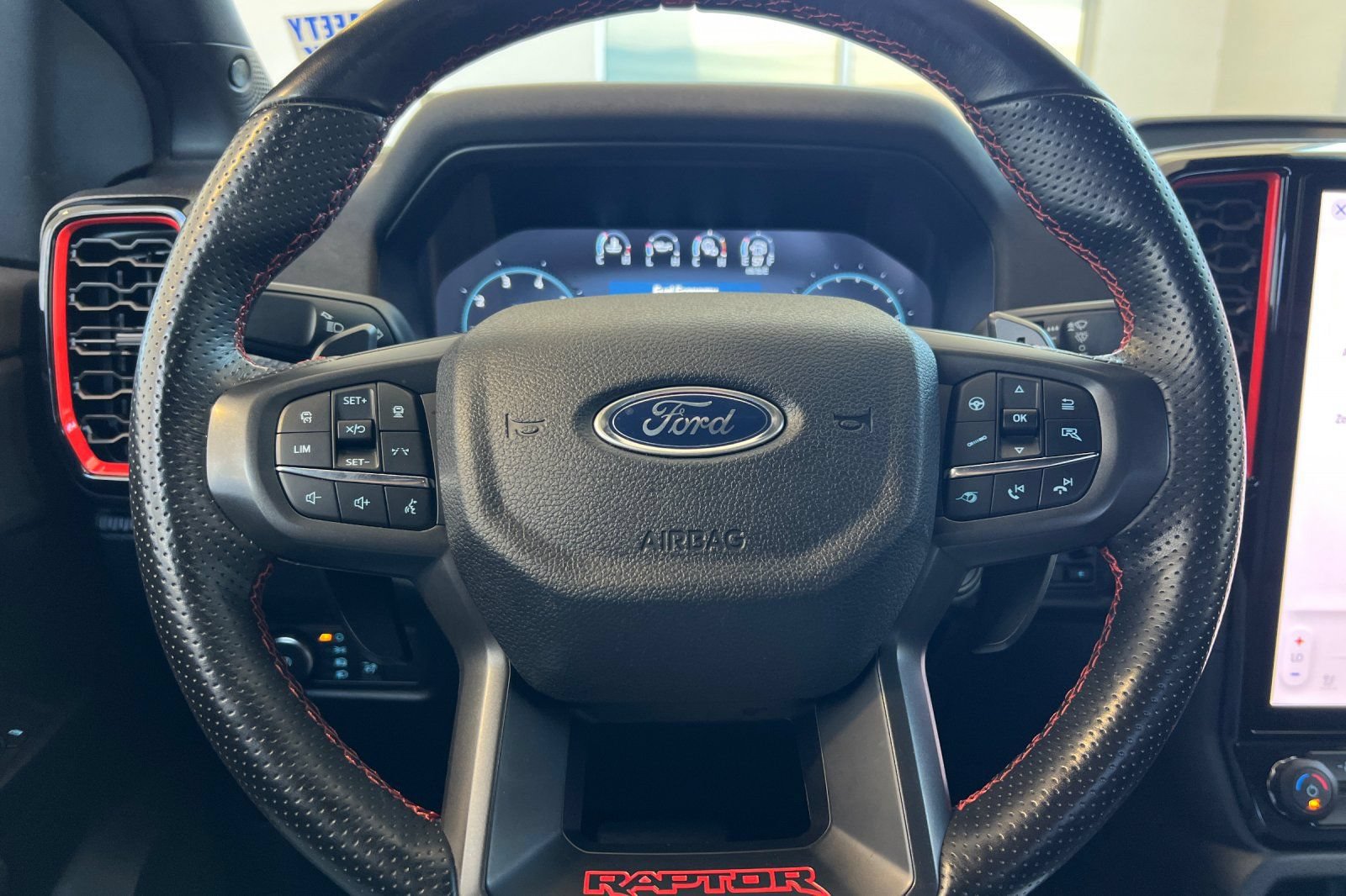 Certified 2025 Ford Ranger Raptor AWD/4WD image 24