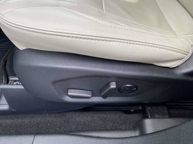 Certified 2019 Ford Explorer Limited w/ Limited Luxury Package AWD/4WD image 24