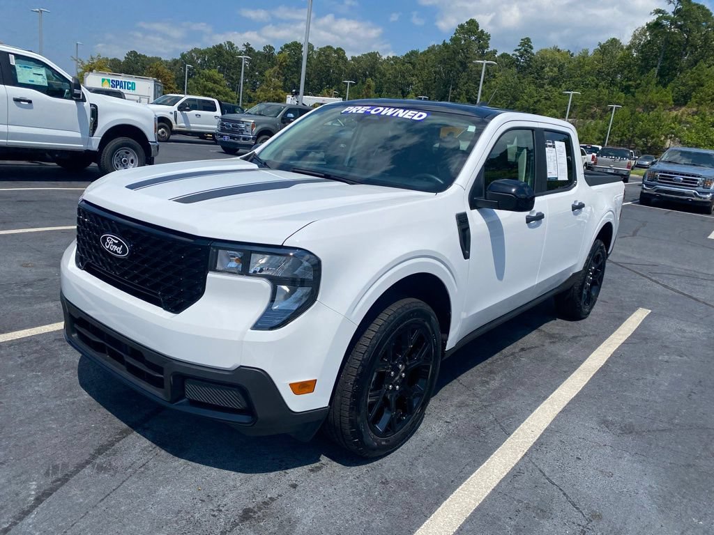 Certified 2025 Ford Maverick XLT w/ Black Appearance Package AWD/4WD image 3