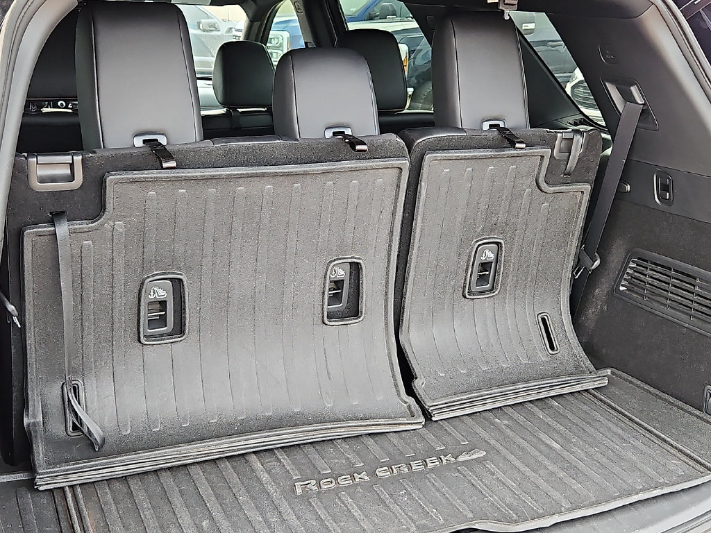 Used 2024 Nissan Pathfinder Rock Creek AWD/4WD image 15