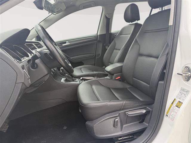 Used 2018 Volkswagen Golf SE FWD image 8