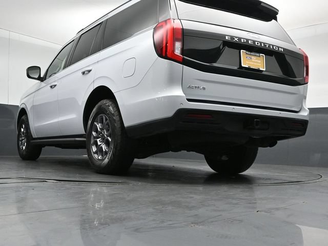 Certified 2025 Ford Expedition Active AWD/4WD image 42