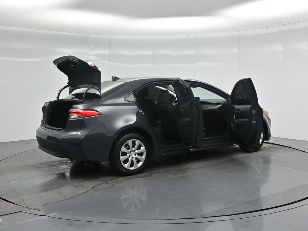 Used 2024 Toyota Corolla LE image 5