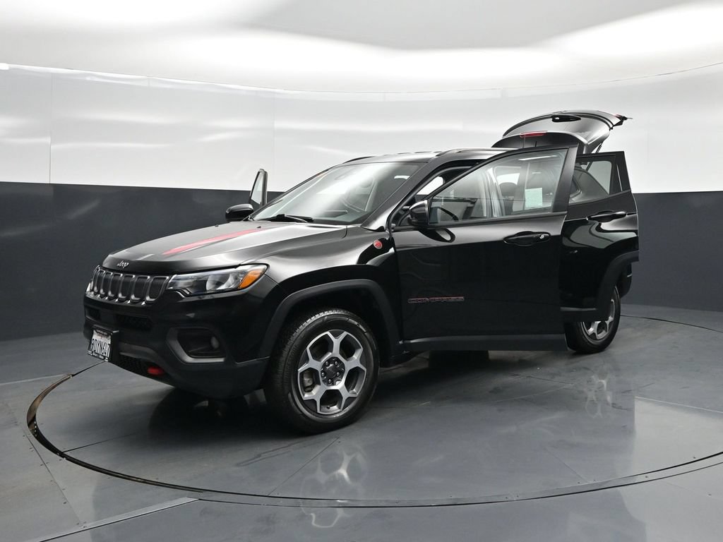 Used 2022 Jeep Compass Trailhawk AWD/4WD image 22
