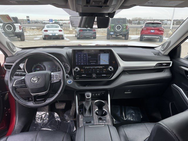 Used 2021 Toyota Highlander Platinum image 31