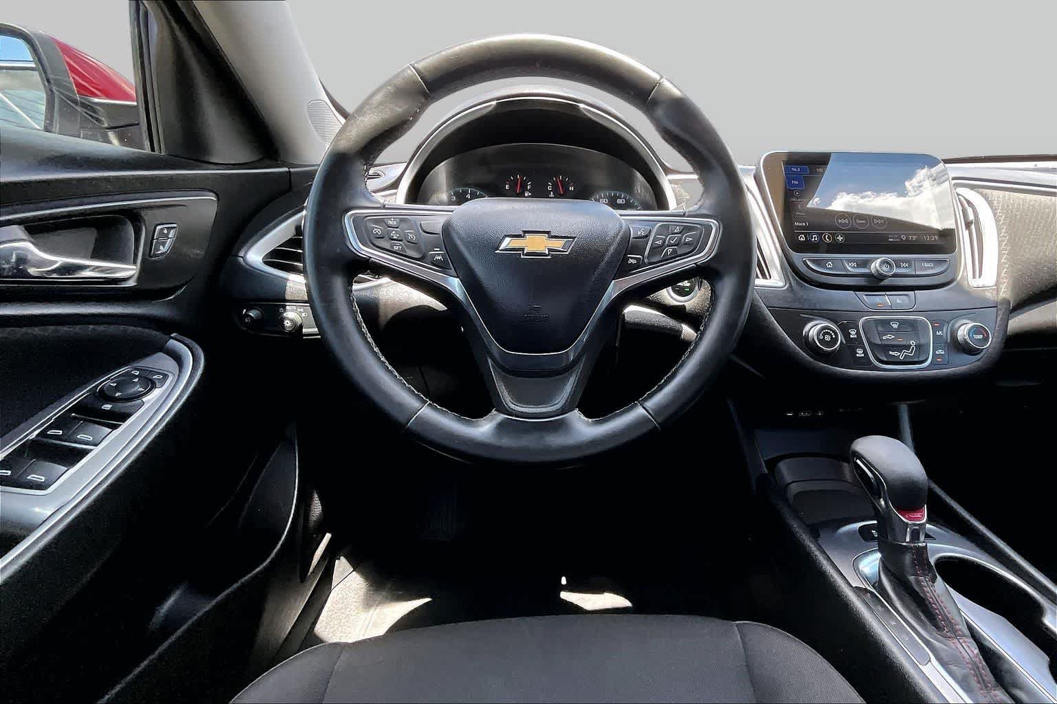 Used 2024 Chevrolet Malibu RS FWD image 6