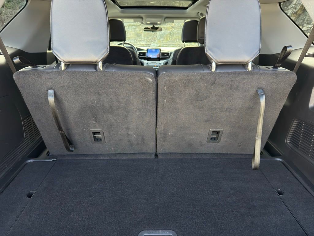 Certified 2023 Ford Explorer XLT w/ Equipment Group 202A image 10