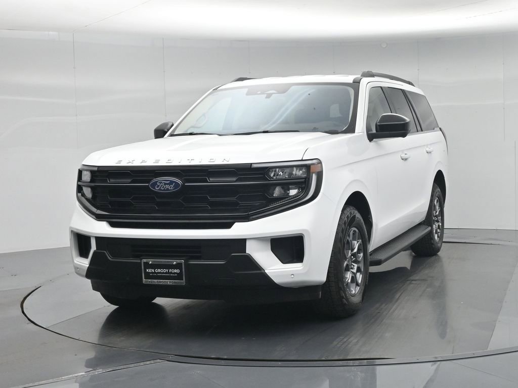 Certified 2025 Ford Expedition Active AWD/4WD image 60