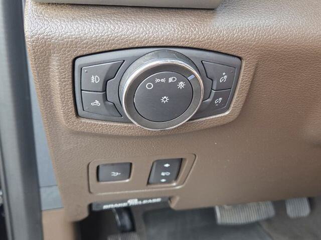 Certified 2022 Ford F350 King Ranch w/ King Ranch Ultimate Package AWD/4WD image 29