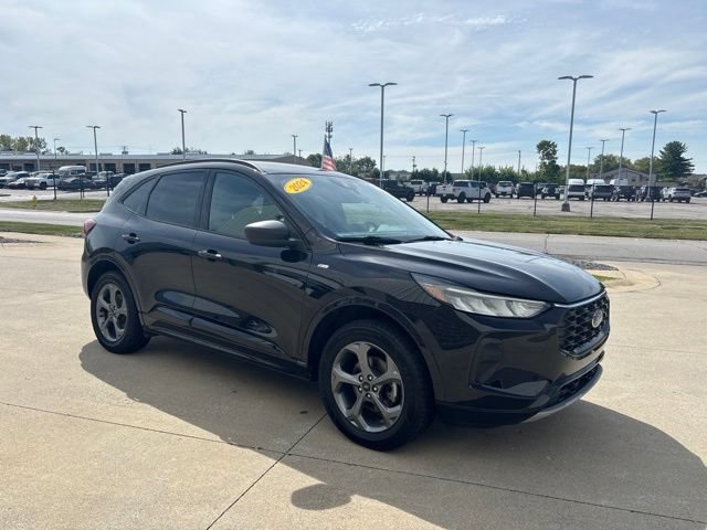 Certified 2024 Ford Escape ST-Line w/ Tech Pack #1 AWD/4WD image 33