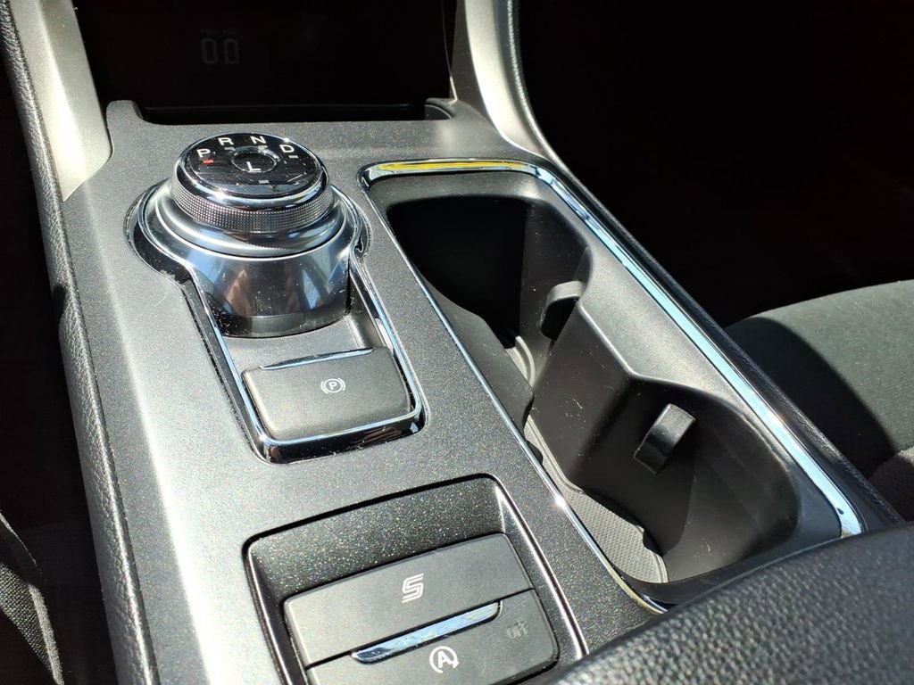 Certified 2020 Ford Fusion SE FWD image 23