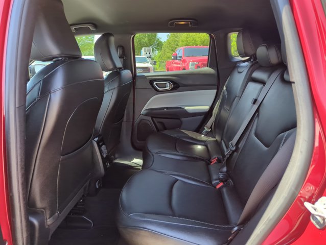 Used 2025 Jeep Compass Limited AWD/4WD image 19