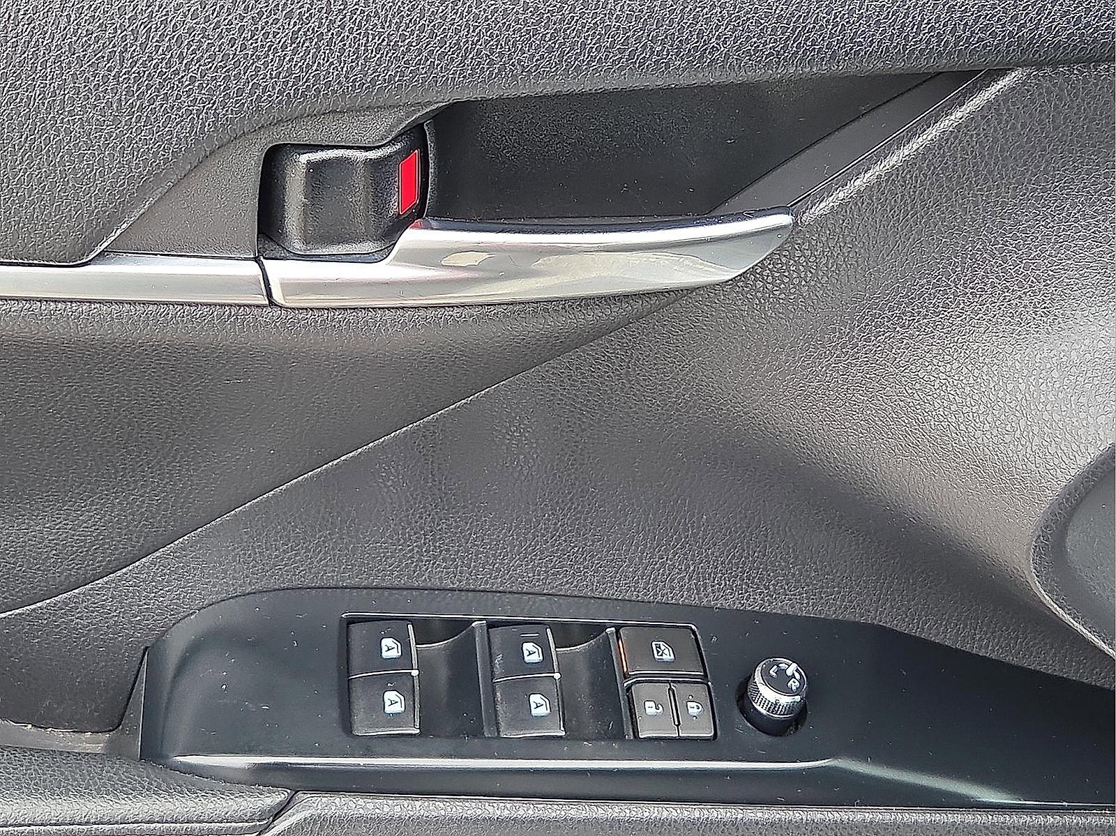 Used 2020 Toyota Camry XSE image 13