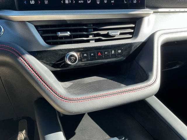 Certified 2025 Ford Explorer ST-Line AWD/4WD image 22