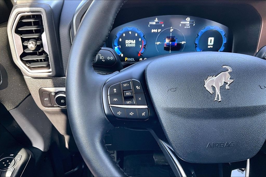 Certified 2025 Ford Bronco Sport Outer Banks w/ Outer Banks Tech Package+ AWD/4WD image 18