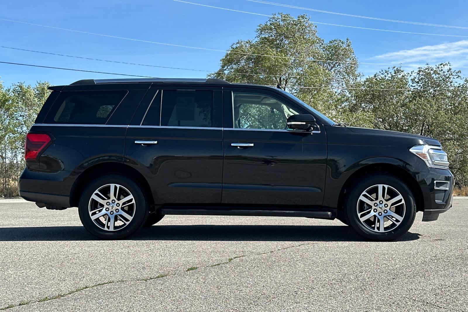 Certified 2024 Ford Expedition Limited AWD/4WD image 8