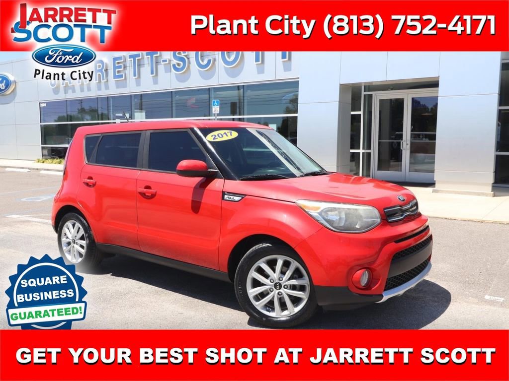 Used 2017 Kia Soul + FWD image 7