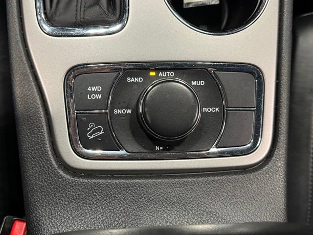 Used 2018 Jeep Grand Cherokee Limited image 31