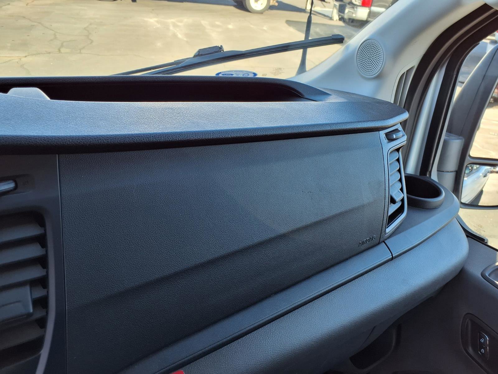 Certified 2022 Ford E-Transit Base image 24