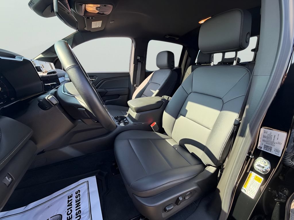 Used 2024 Chevrolet Colorado LT w/ LT Convenience Package III RWD image 15