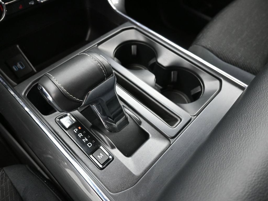 Certified 2022 Ford F150 XLT w/ Equipment Group 302A High image 32