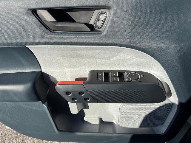 Certified 2022 Ford Maverick XLT image 19