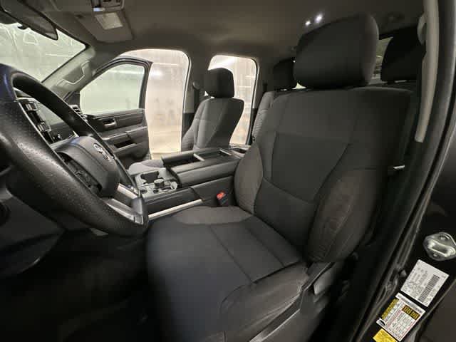 Used 2022 Toyota Tundra SR5 w/ SR5 Convenience Package AWD/4WD image 15