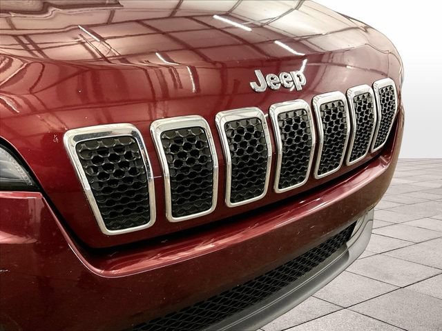 Used 2019 Jeep Cherokee Latitude Plus AWD/4WD image 29