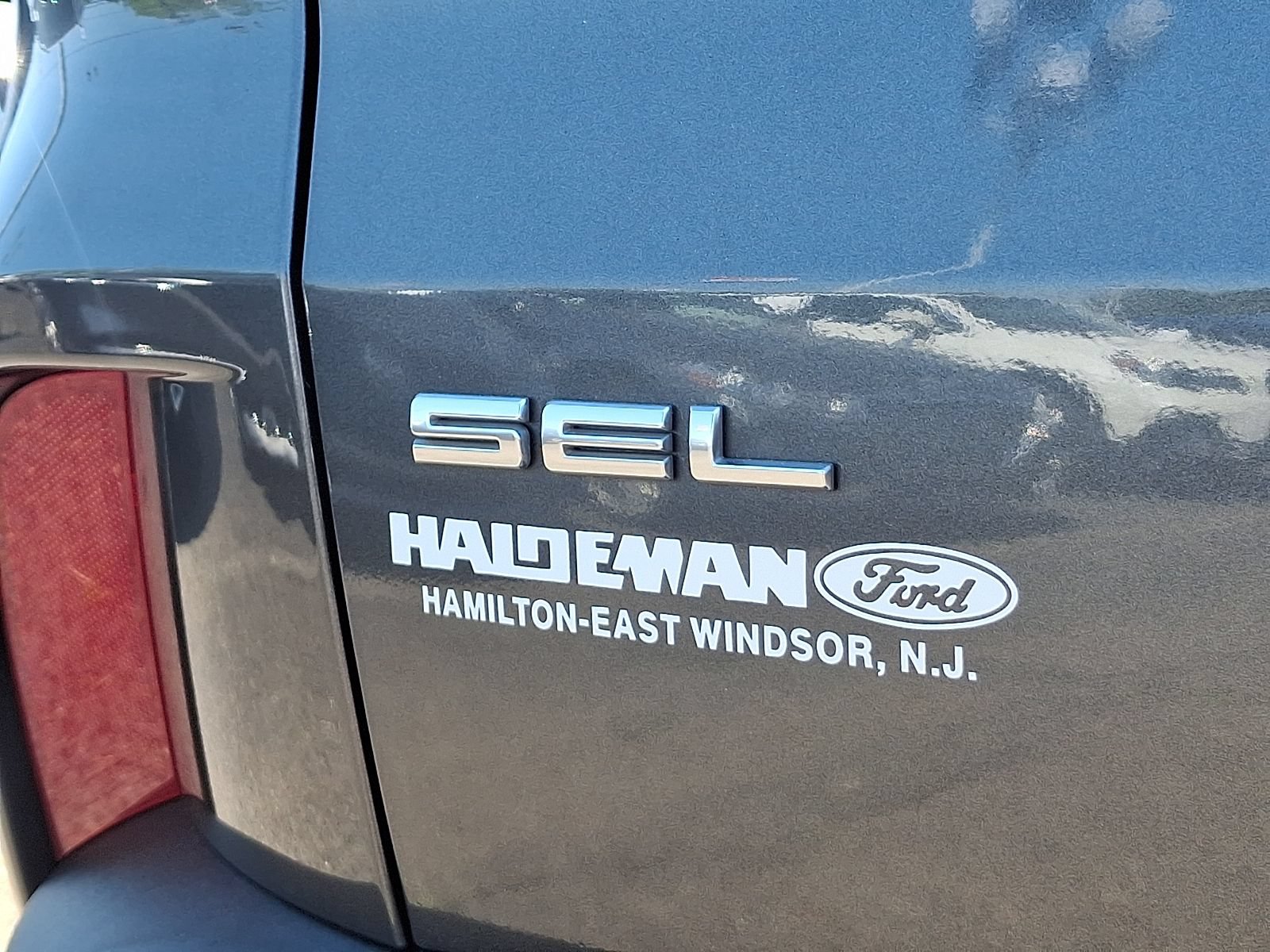 Certified 2020 Ford Escape SEL AWD/4WD image 29