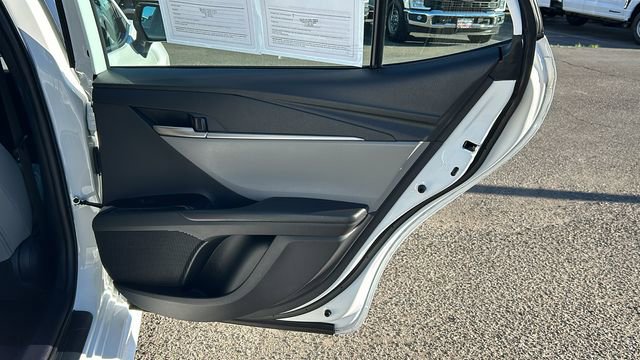 Used 2025 Toyota Camry SE w/ Multimedia Upgrade Package image 9