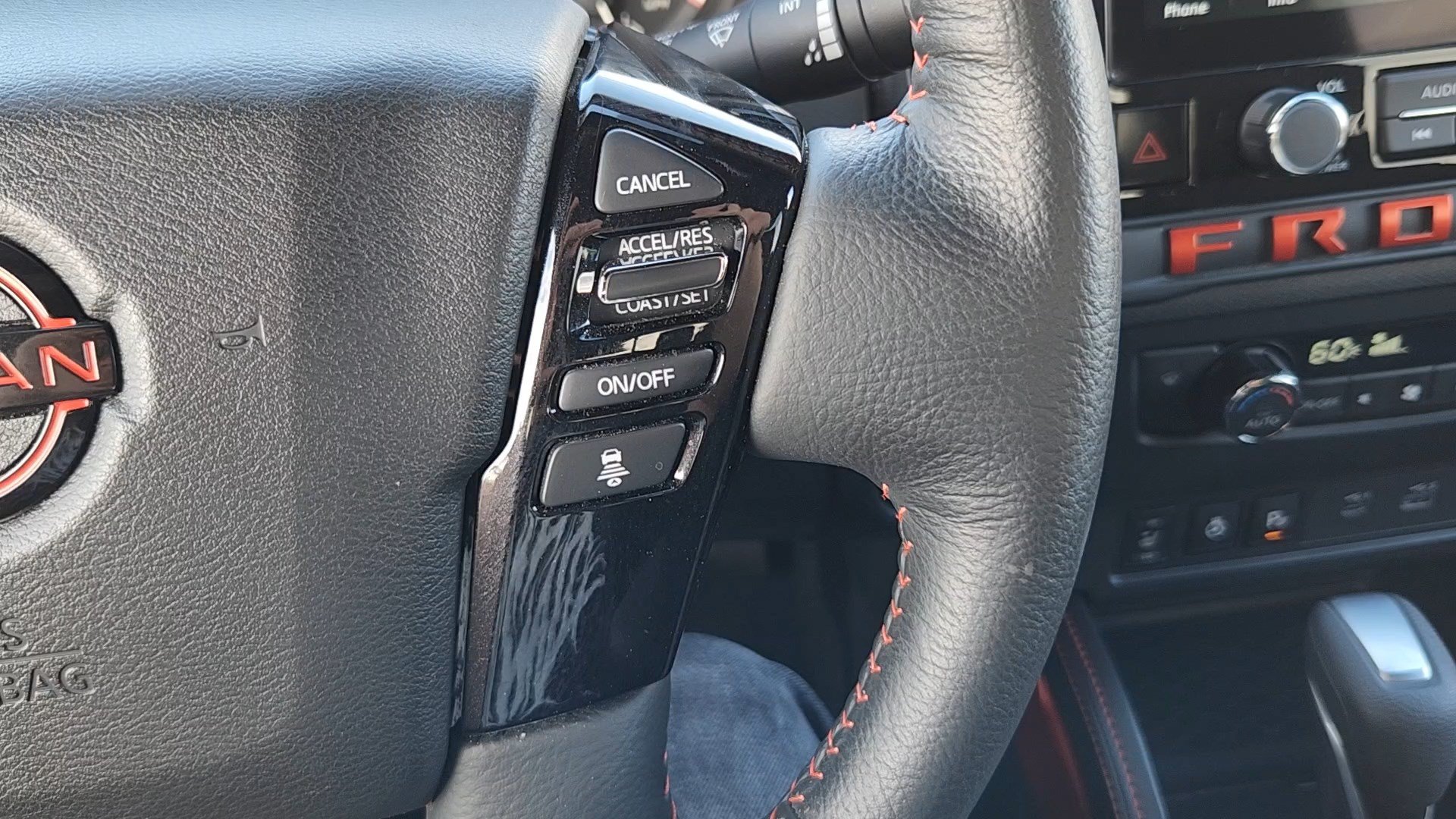 Used 2026 Nissan Frontier PRO-4X AWD/4WD image 13