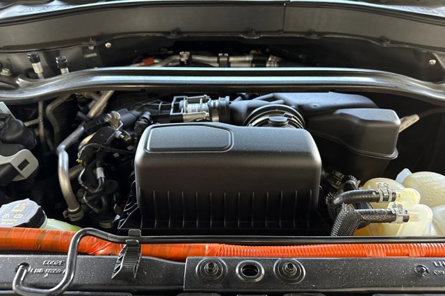 Certified 2020 Ford Explorer Limited w/ Hybrid Equipment Group 310A image 24