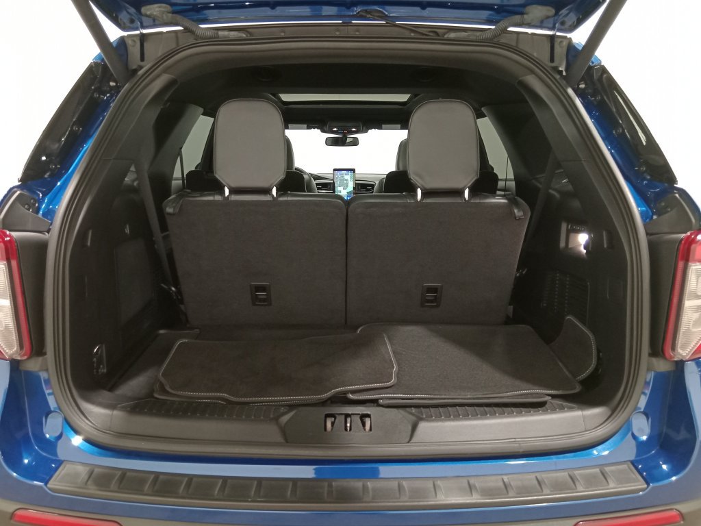 Certified 2022 Ford Explorer ST w/ Equipment Group 401A AWD/4WD image 6