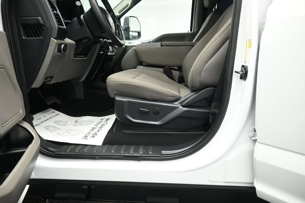 Certified 2022 Ford F250 XLT w/ XLT Value Package AWD/4WD image 9