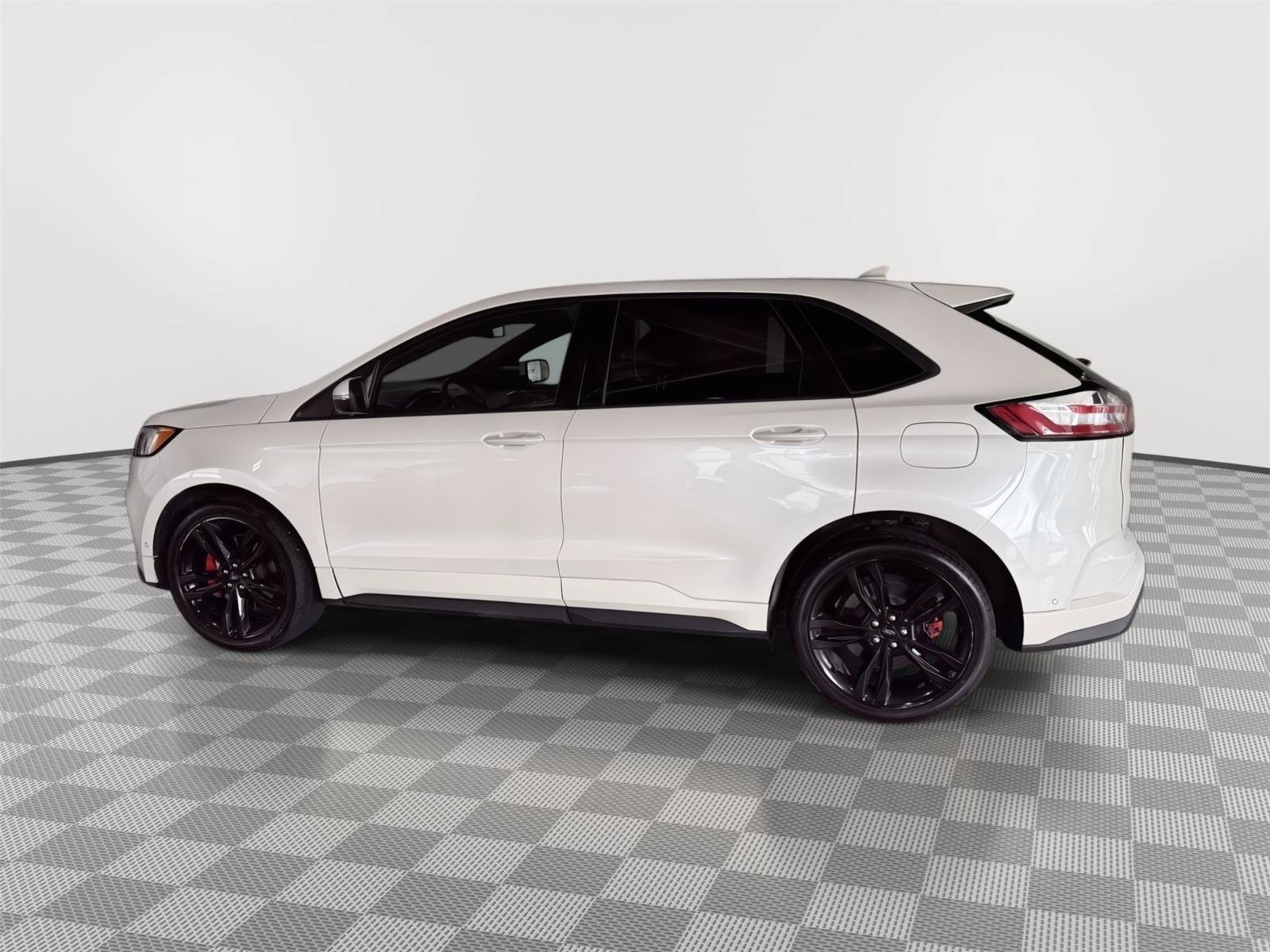 Certified 2019 Ford Edge ST w/ Equipment Group 401A AWD/4WD image 2