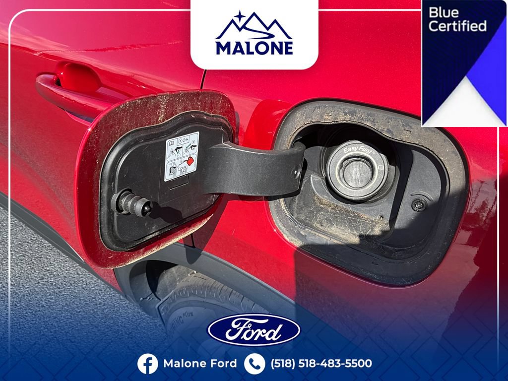 Certified 2022 Ford Escape SE w/ Cold Weather Package AWD/4WD image 16