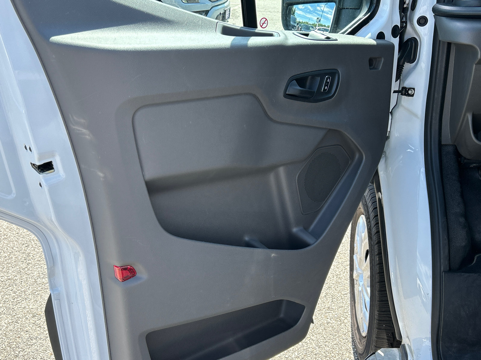 Certified 2025 Ford Transit 250 Low Roof w/ Exterior Upgrade Package RWD image 9