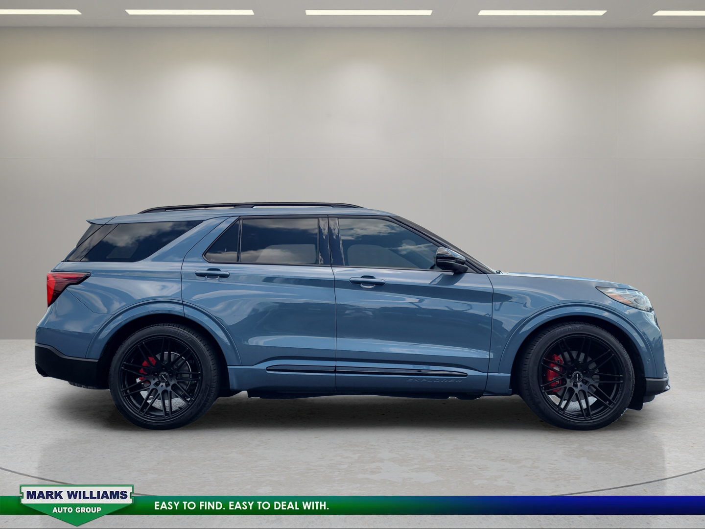 Certified 2025 Ford Explorer ST AWD/4WD image 2