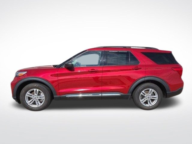 Certified 2022 Ford Explorer XLT RWD image 8