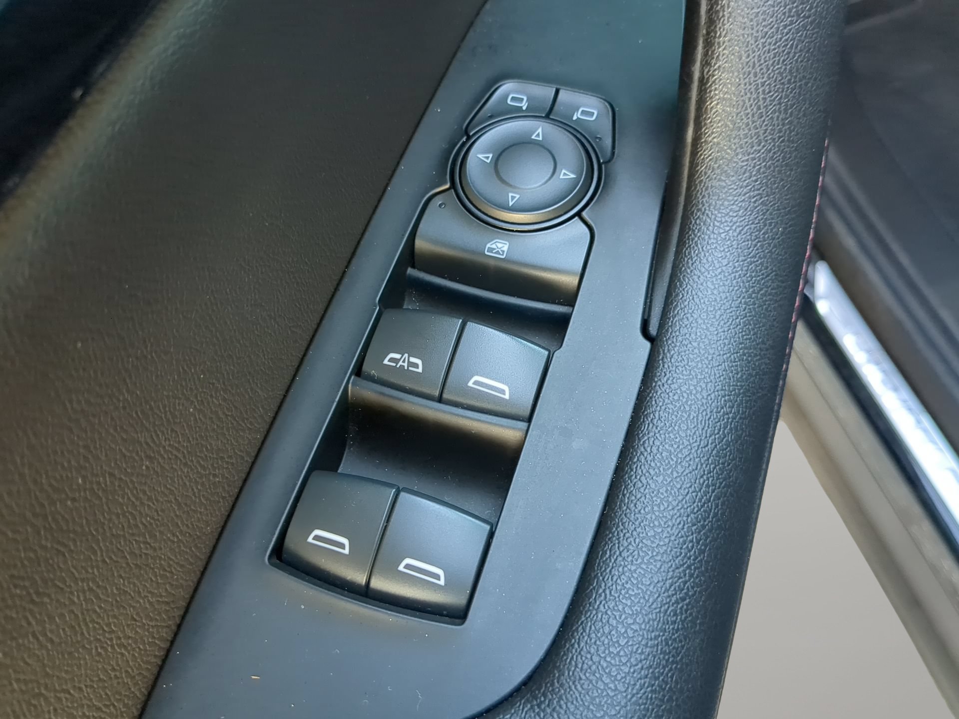 Used 2022 Chevrolet Blazer RS FWD image 55